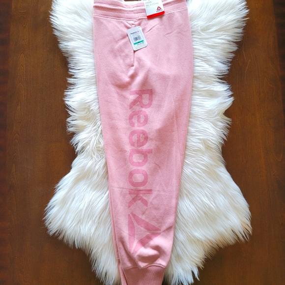 Only1 LEFT! NWT Reebok Pink Sweats - Picture 3 of 16